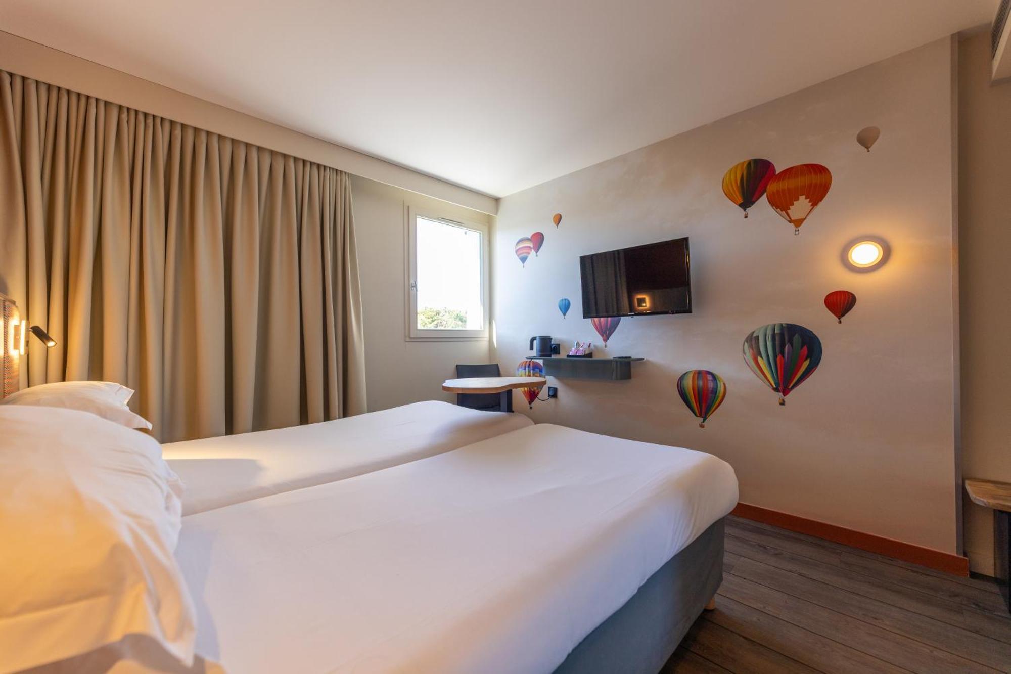 Classic Twin Room
